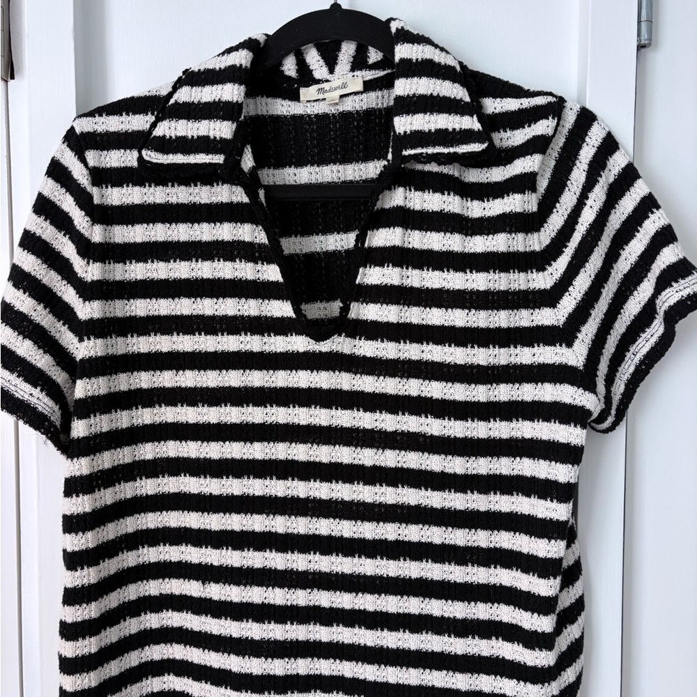 Madewell Black and Iviory Striped Sweater Sz Lg.